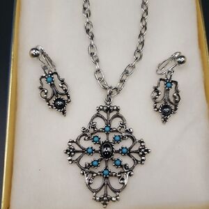 Avon Vintage Hematite and Faux Turquoise Necklace and Earrings Set